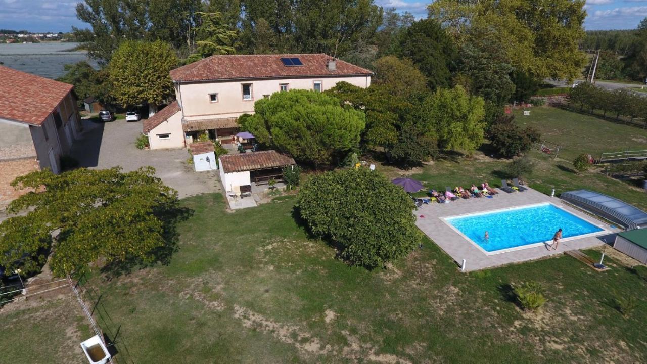 Domaine De L'Ile - Gites Et Chambres D'Hotes Castelsarrasin Eksteriør billede